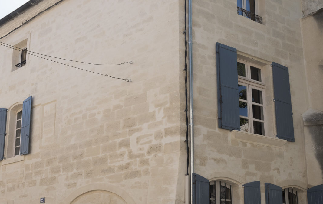 Rénovation de façade au centre ville de Villeneuve-les-Avignon